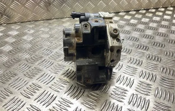 Volvo S80 Fuel injection high pressure pump 0445010043