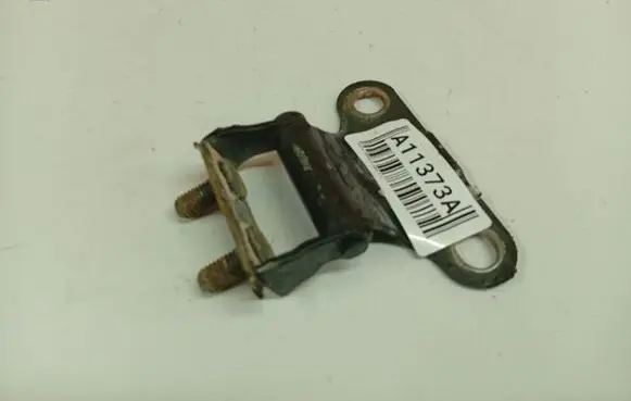 Toyota Avensis T250 Rear door lower hinge