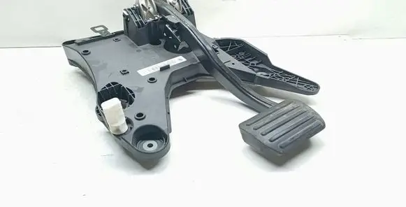 Porsche Cayenne (92A) Brake pedal 7P0723031M