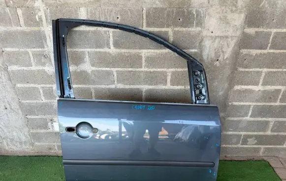 Volkswagen Caddy Front door