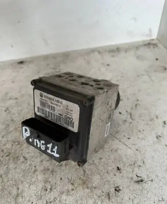 Volkswagen PASSAT B6 ABS Pump 3c0614109c