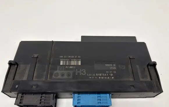 BMW 1 E82 E88 Comfort/convenience module 9187541 10681810 1815400