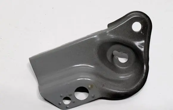 Skoda Kodiaq II Fender mounting bracket 57H823402 482024