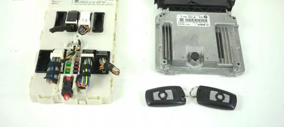 BMW 3 F30 F35 F31 Engine control unit/module ECU 0281030325