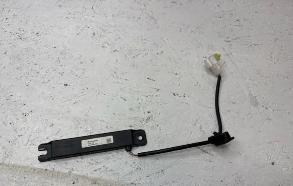 Hyundai Kona I Aerial antenna amplifier 95460J9000