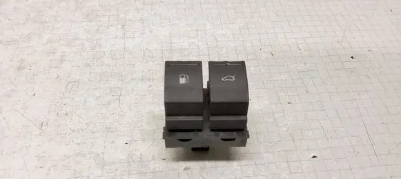 Volkswagen Touareg I Fuel tank opening switch 1K0959903