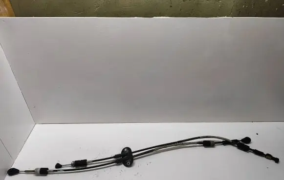 Ford Focus Gear shift cable linkage