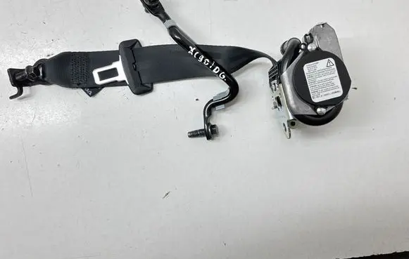 Volvo XC90 Third row seat belt 31484584 27022020 626938500