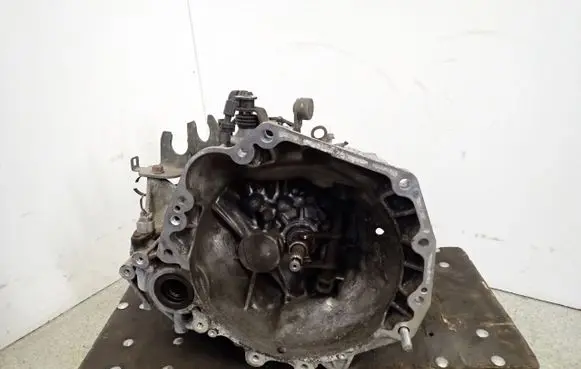 Suzuki Swift Cultus Manual 5 speed gearbox 