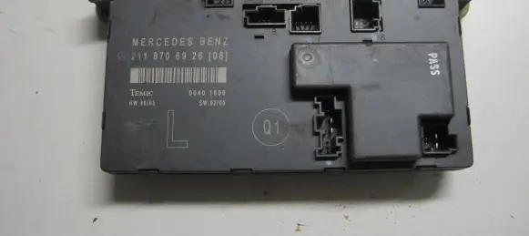 Mercedes-Benz E W211 Door control unit/module 2118706926