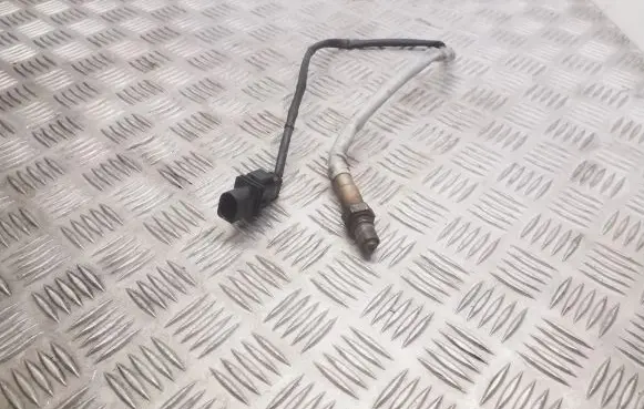Audi Q3 8U Lambda probe sensor 8U0906262 1928404687