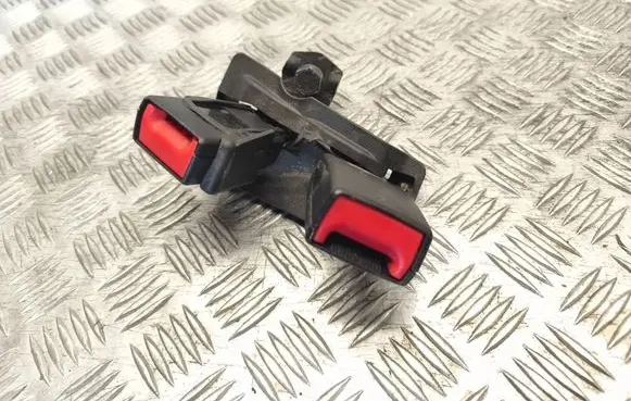 Audi A4 S4 B8 8K Middle seatbelt buckle (rear) 8K0857797