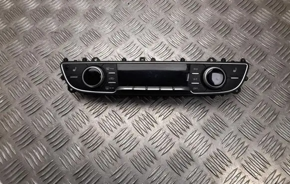 Audi Q7 4M Climate control unit 4M0820043K