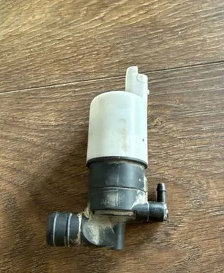 Renault Master III Windscreen/windshield washer pump 36333