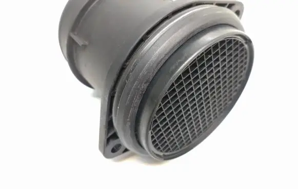Volvo XC70 Mass air flow meter 30677999 0281002730 11572172
