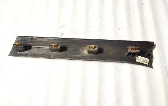 Front sill trim cover