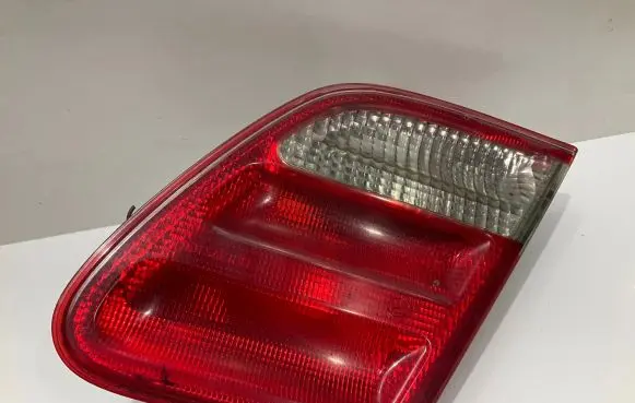 Mercedes-Benz E W210 Tailgate rear/tail lights A2108203864 31850203 4062