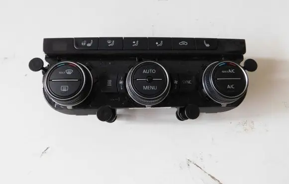 Volkswagen PASSAT B8 Climate control unit