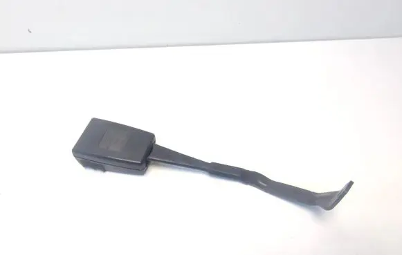 Audi TT Mk1 Front seatbelt buckle 8P0857755