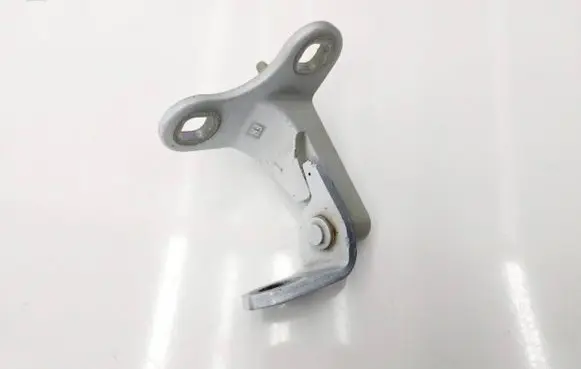 Tesla Model Y Front door upper hinge 162607500B