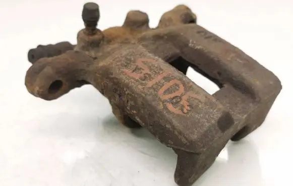 Nissan Leaf I (ZE0) Rear brake caliper