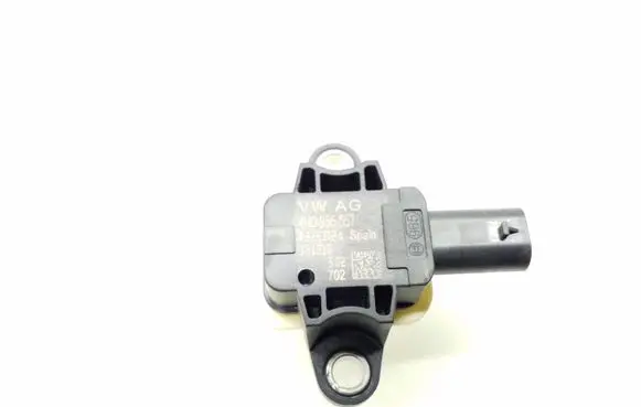 Volkswagen Polo V 6R Airbag deployment crash/impact sensor 4J0955557