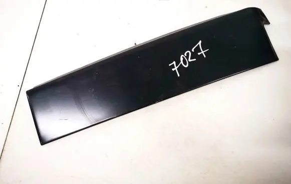 Audi A3 S3 8L Front door glass trim molding 8l3853290