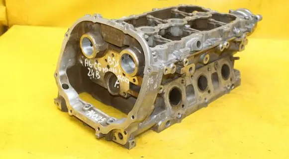 Engine head