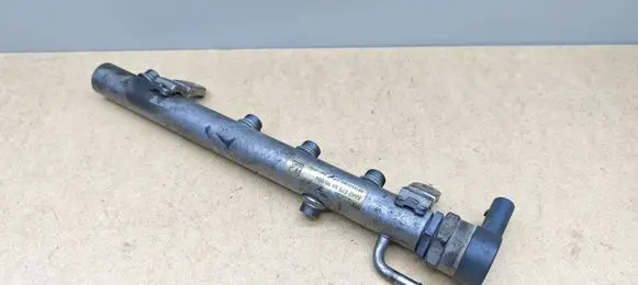 Mercedes-Benz E W211 Fuel main line pipe A6110780449