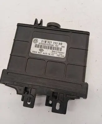 Volkswagen Golf IV Gearbox control unit/module 01M927733HR 5DG00792316 PS010180