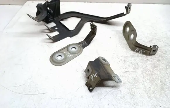 BMW 5 F10 F11 Fender mounting bracket