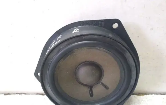 Opel Zafira A Front door speaker 90520838