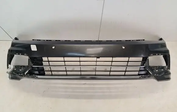 Volkswagen PASSAT B8 Front bumper 3G0807221D Z2755