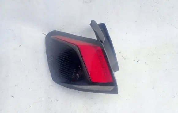 Peugeot 3008 II Tailgate rear/tail lights