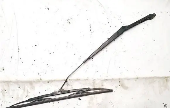 Toyota Avensis T220 Front wiper blade arm 8521105051 85211-05051