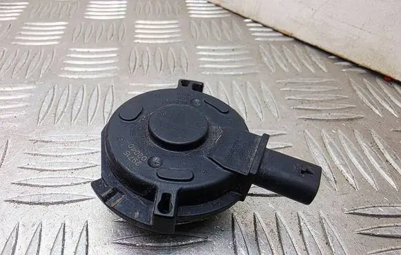 Mini One - Cooper F56 F55 Camshaft vanos timing valve 11367614288 7614288