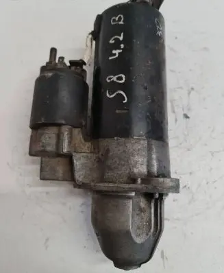 Audi A8 S8 D2 4D Starter motor 1005821723