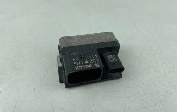 Mini One - Cooper F56 F55 Glow plug pre-heat relay 8514120 0281003115