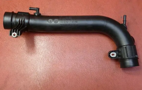 Ford Fiesta Air intake hose/pipe CV616C784BF