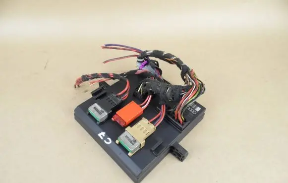 Audi A4 S4 B6 8E 8H Comfort/convenience module 8E0907279E 11022003