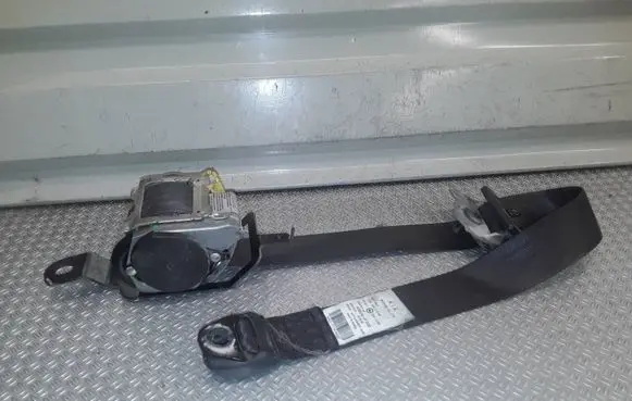 KIA Sportage Front seatbelt 888201F200