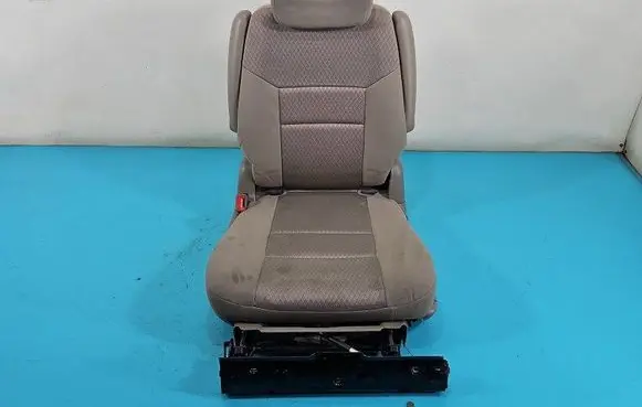 Chrysler Voyager Second row seats IMPRK1439111