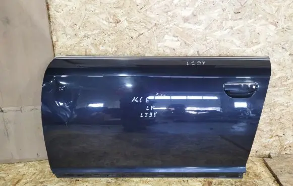Audi A6 S6 C6 4F Front door