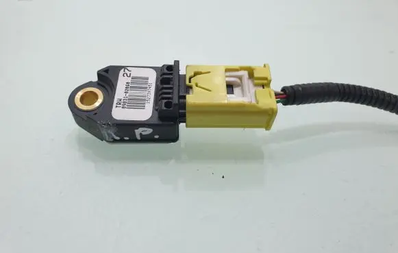Toyota Auris 150 Airbag deployment crash/impact sensor 8983102060