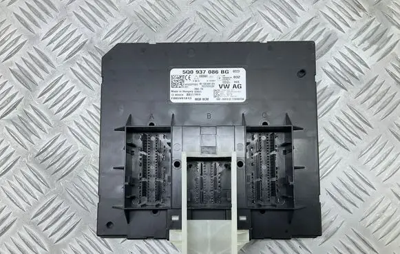 Skoda Octavia Mk3 (5E) Comfort/convenience module 5Q0937086BG