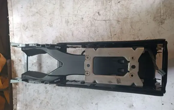 Opel Insignia A Center console 13310902