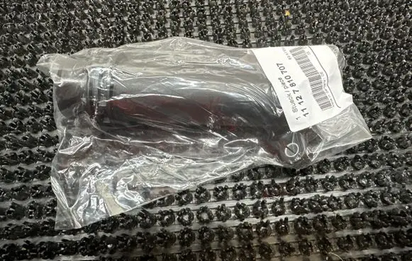 BMW X3 F25 Engine coolant pipe/hose 11127810707 7810707