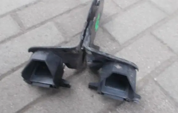 BMW X1 E84 Headlight/headlamp mounting bracket 