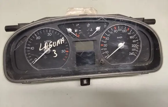 Renault Laguna II Speedometer (instrument cluster) 8200218888 6K0UAJ22