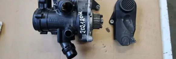 Thermostat/thermostat housing